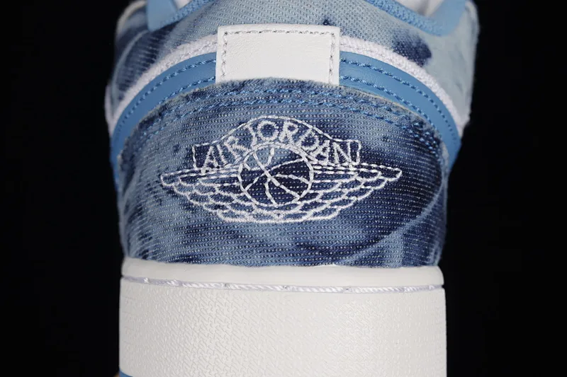 All categories Air Jordan Jordan series basketball shoes Air Jordan 1 Low G version pure original Air Jordan 1 Low "Washed Denim" AJ1 Joe 1 navy washed denim low-top casual sneakers DM8947-100